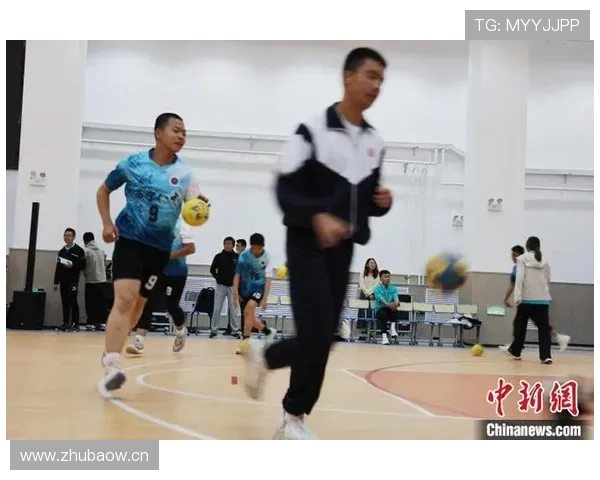 手球运动的发展历程与现代社会中竞技与全民健身的双重价值探究